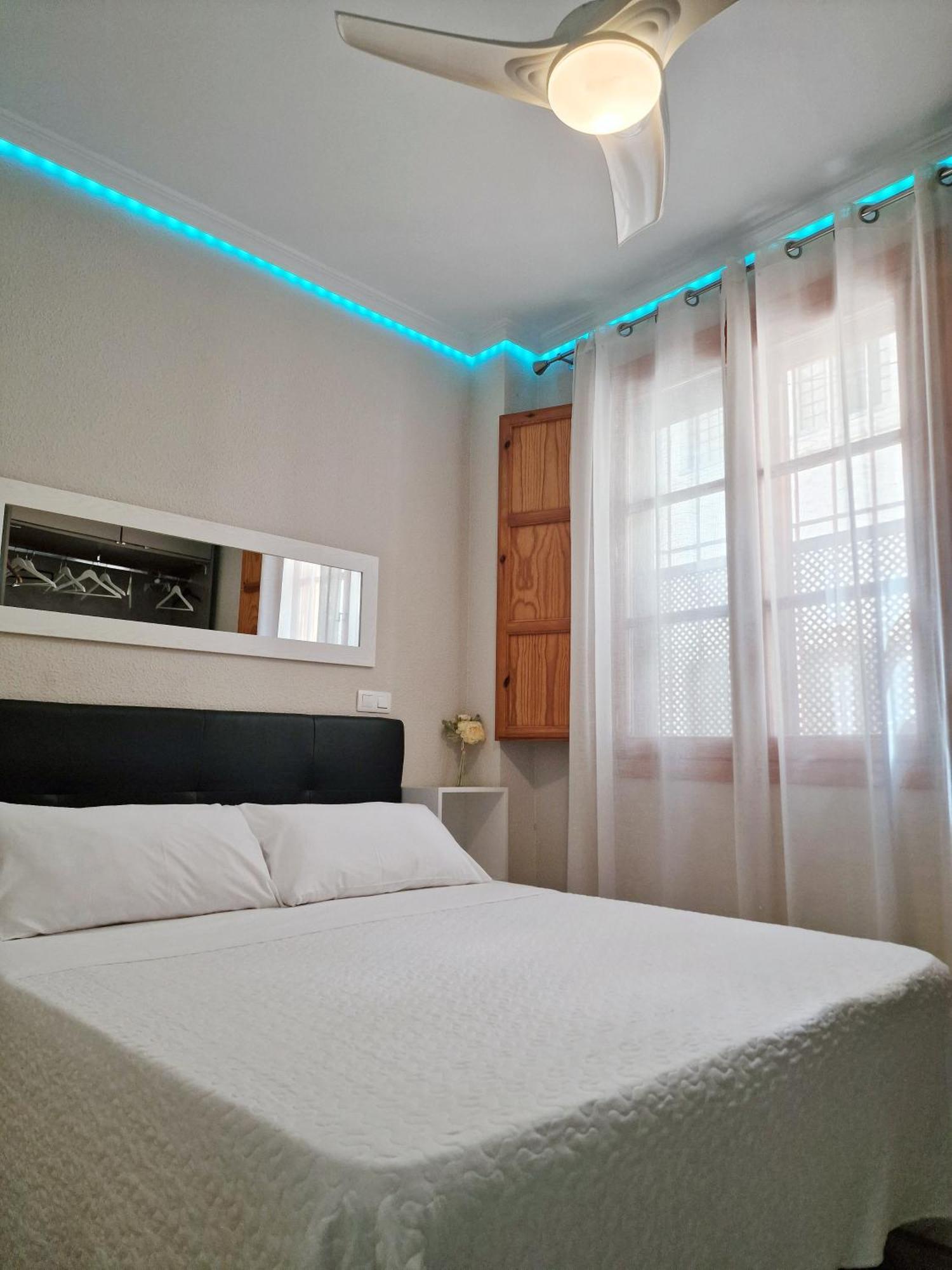 Apartamento Completo Plaza De Las Tendillas - Parking Privado - Alojamientos El Duque Cordoue Extérieur photo